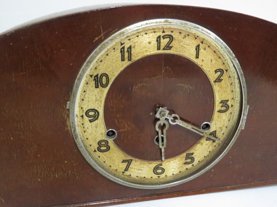 Lote: 64 - Lote: 64 - Reloj de mesa antiguo