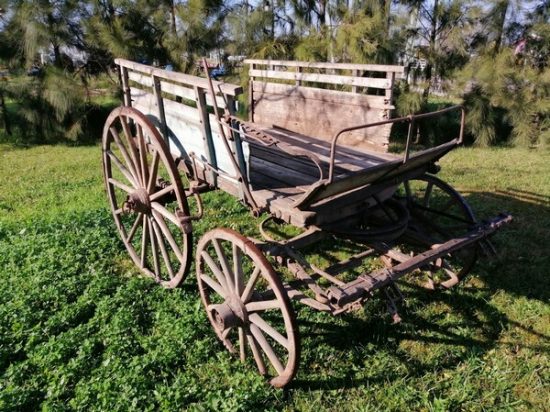 Lote: 103 - Lote: 103 - Carreta Diligencia