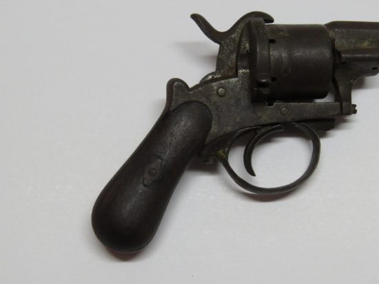 Lote: 226 - Lote: 226 - Revolver antiguo