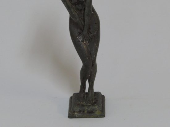 Lote: 27 - Lote: 27 - Estatuilla de plomo