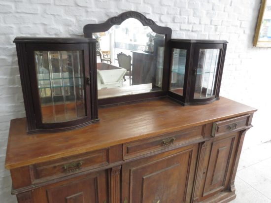 Lote: 116 - Lote: 116 - Mueble con alzada