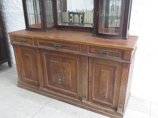 Lote: 116 - Lote: 116 - Mueble con alzada