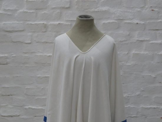 Lote: 24 - Lote: 24 - Poncho