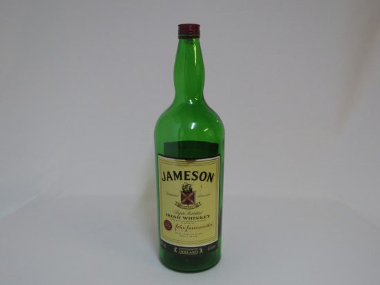 Lote: 119 - Lote: 119 - Botellón Jameson