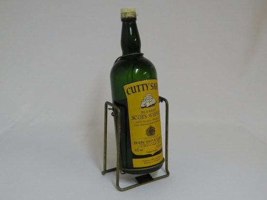 Lote: 120 - Lote: 120 - Botellón Cutty Sark