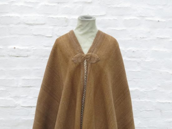 Lote: 107 - Lote: 107 - Poncho