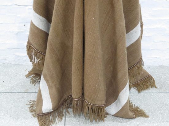 Lote: 107 - Lote: 107 - Poncho