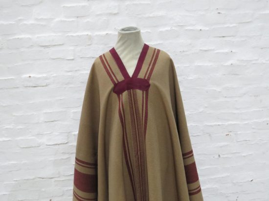 Lote: 106 - Lote: 106 - Poncho